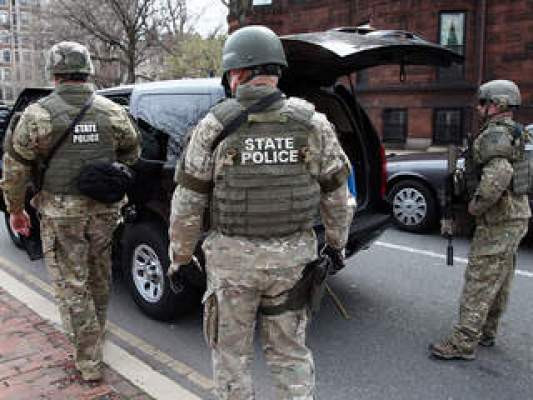Photo of شرطة بوسطن تنفي اعتقال أي شخص بسبب تفجيرات الاثنين