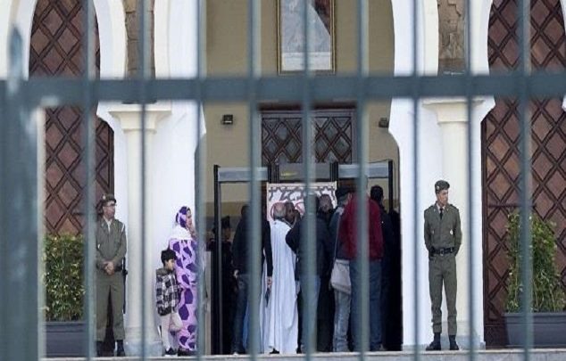 محاكمة أحداث اكديم إزيك.. جمعية ملاحظة تعاين ميول المتهمين أو عائلاتهم أو بعض المحامين من الأجانب إلى "محاولة تسييس بَيّن" للمحاكمة