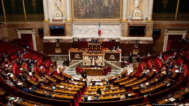 Photo of البرلمان الفرنسي يقر مشروع قانون مثير يستهدف التطرف الإسلاموي